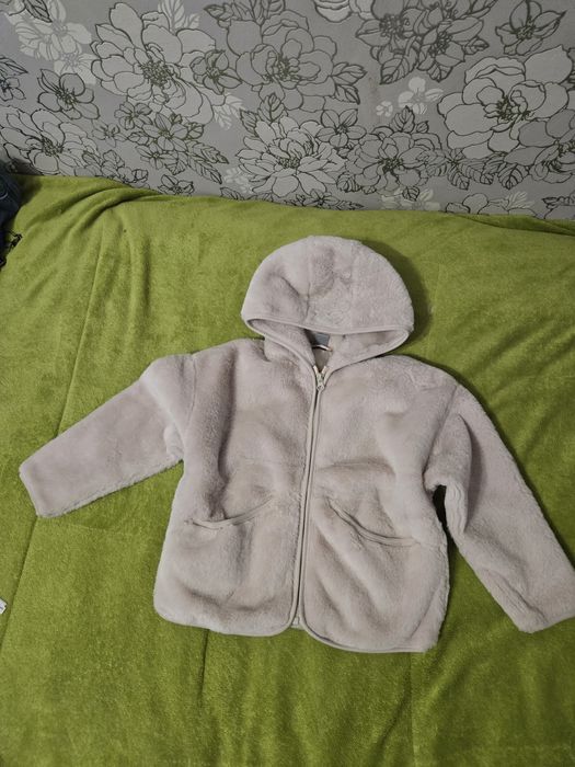 Шубка для дівчинки. Р.116см