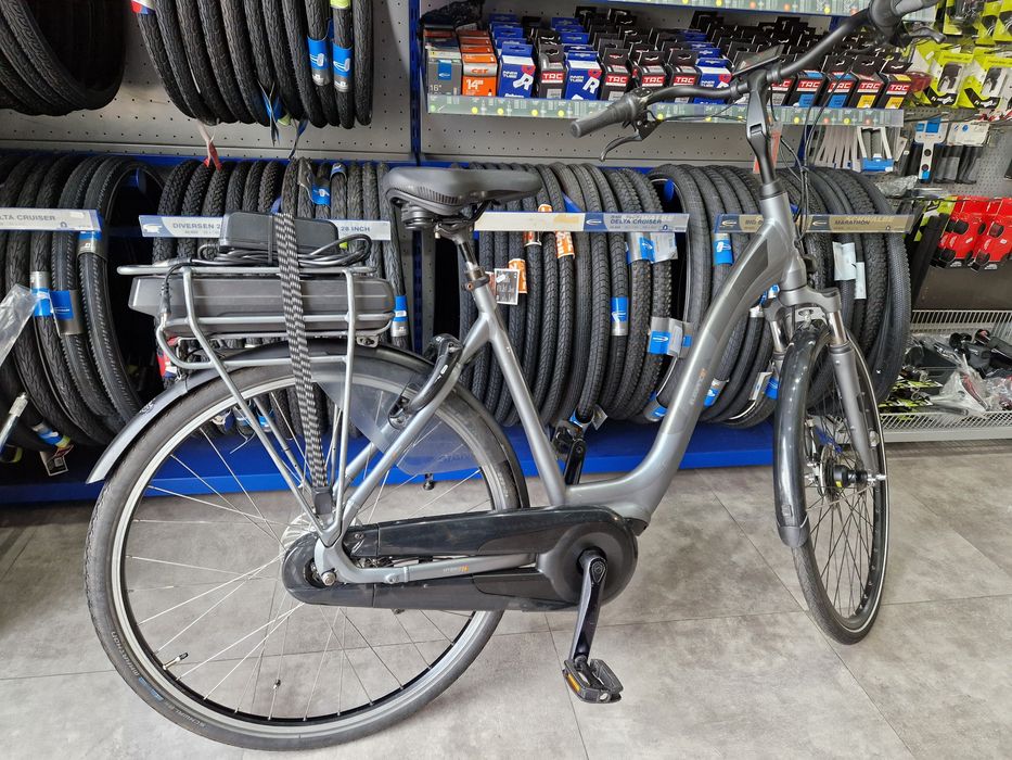 Rower elektryczny Giant Elegance