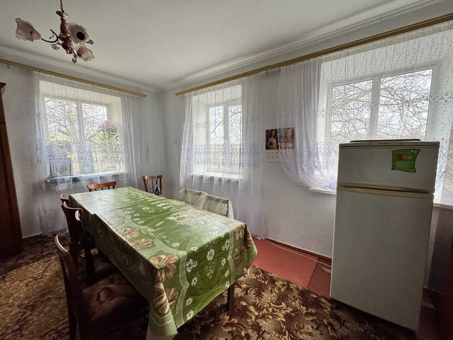 Продаж окремостоячого будинку в смт Турбів