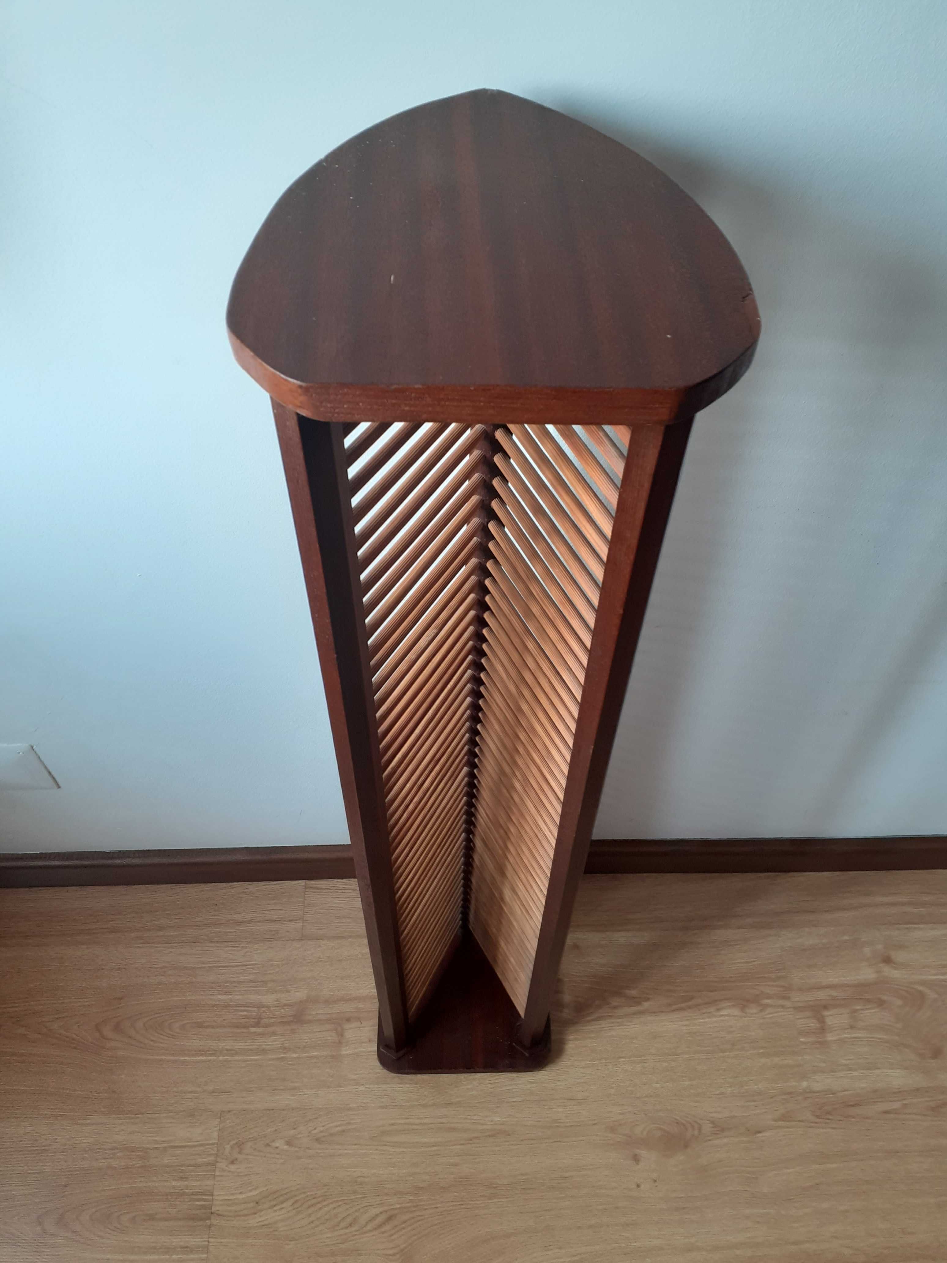 Torre para Cd's em Madeira