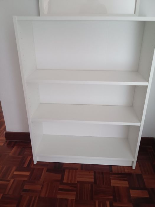 Estante Billy nova