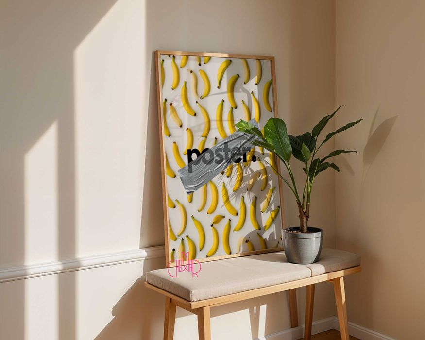 Plakat ,,Taped banna", zaklejony banan