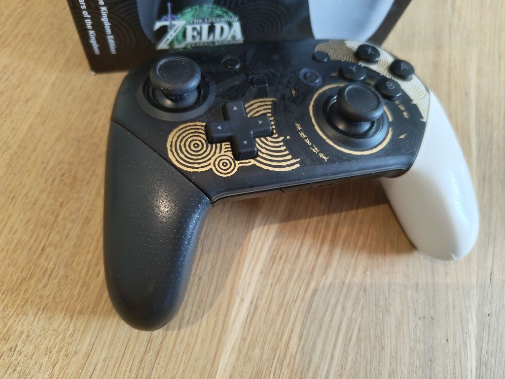 Nintendo Switch Pro controller Zelda Tears of the Kingdom limited edit