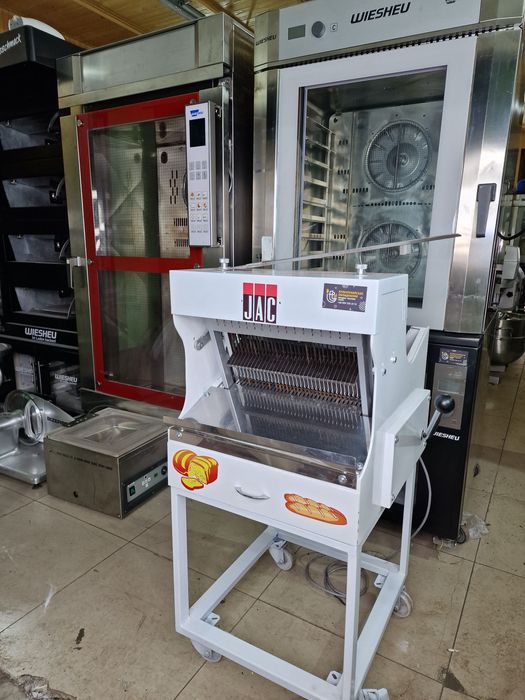 Хлеборезка для пекарни полуавтомат JAC професійна