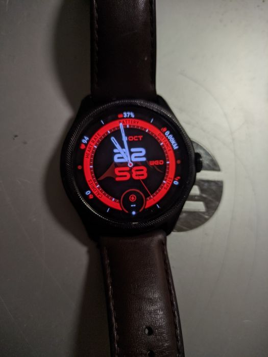 Mobvoi Ticwatch pro 5 под ремонт-восстановление