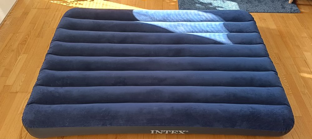 Materac INTEX dwuosobowy