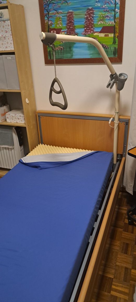 Vendo cama articulada com comando eletrico