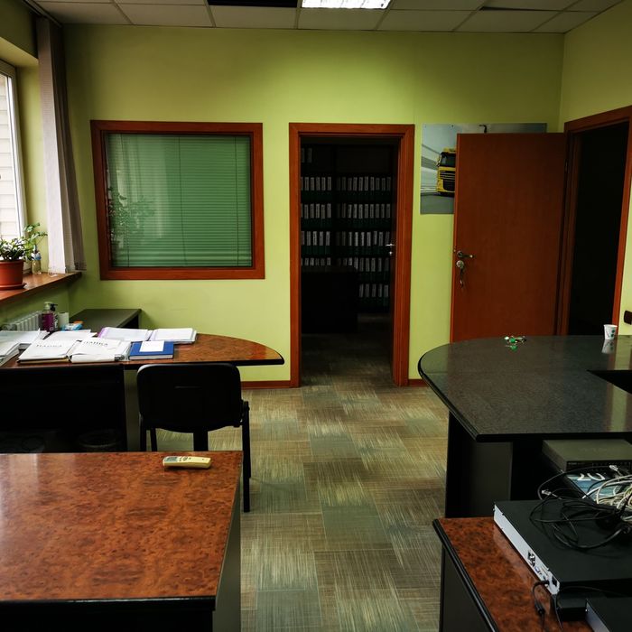 Офісні приміщення, район Трц Караван