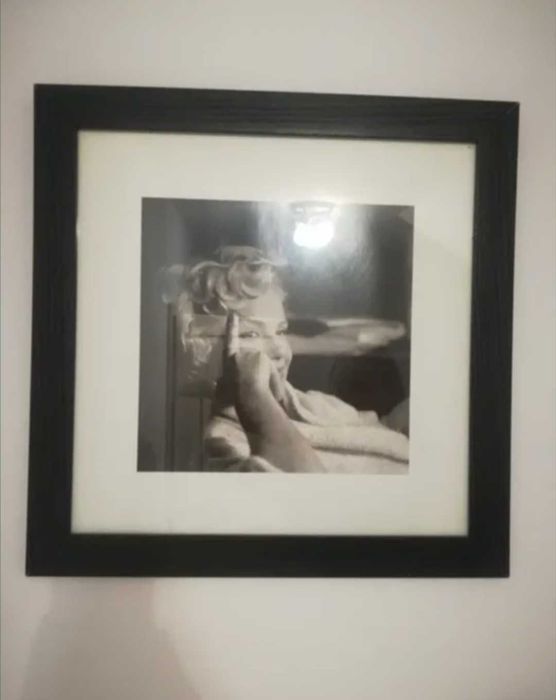 Dwa duże obrazy w drewnianej ramie Marylin Monroe