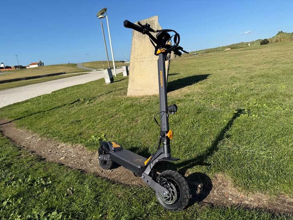 Ausom L1 Electric Scooter 800W (Trotinete electrica)