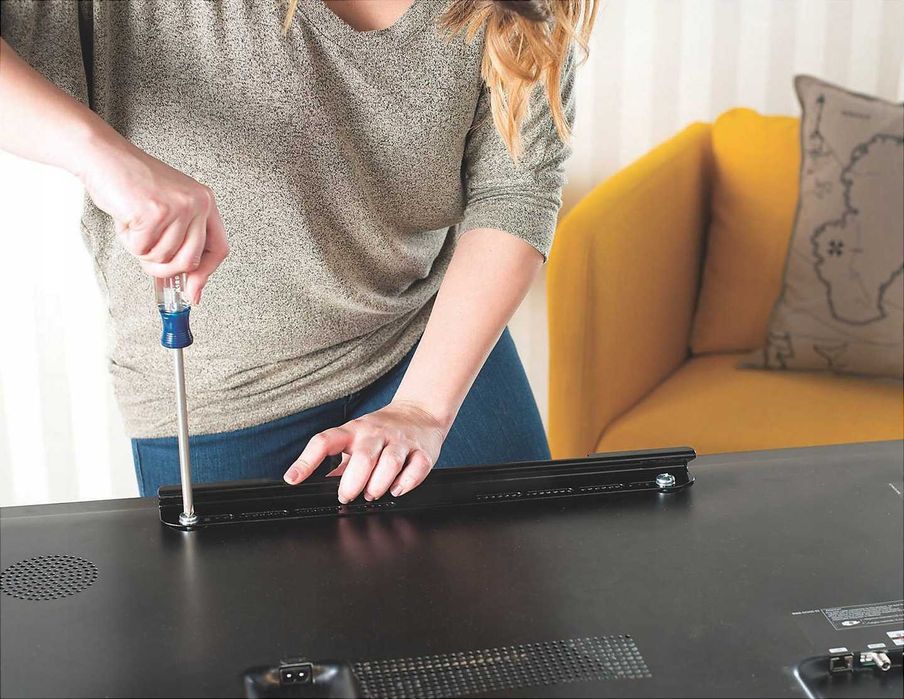 Mocny Uchwyt na telewizor TV SANUS 22-50 cali do 61kg Smukły