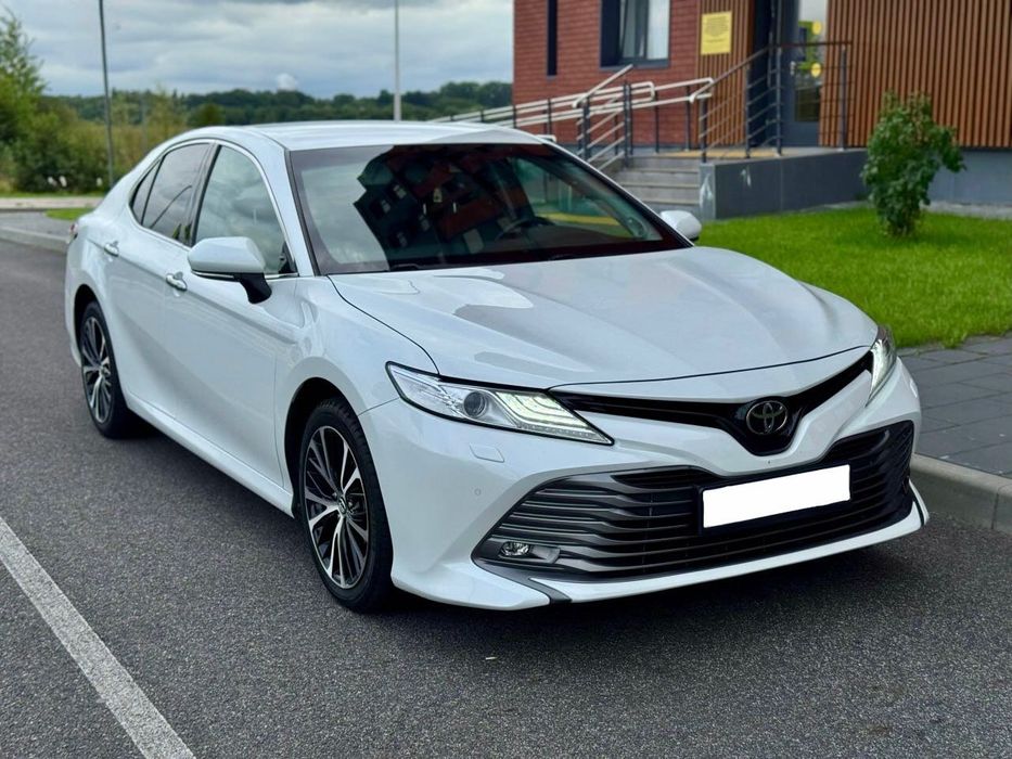 Оренда автомобіля/прокат авто Toyota Camry
