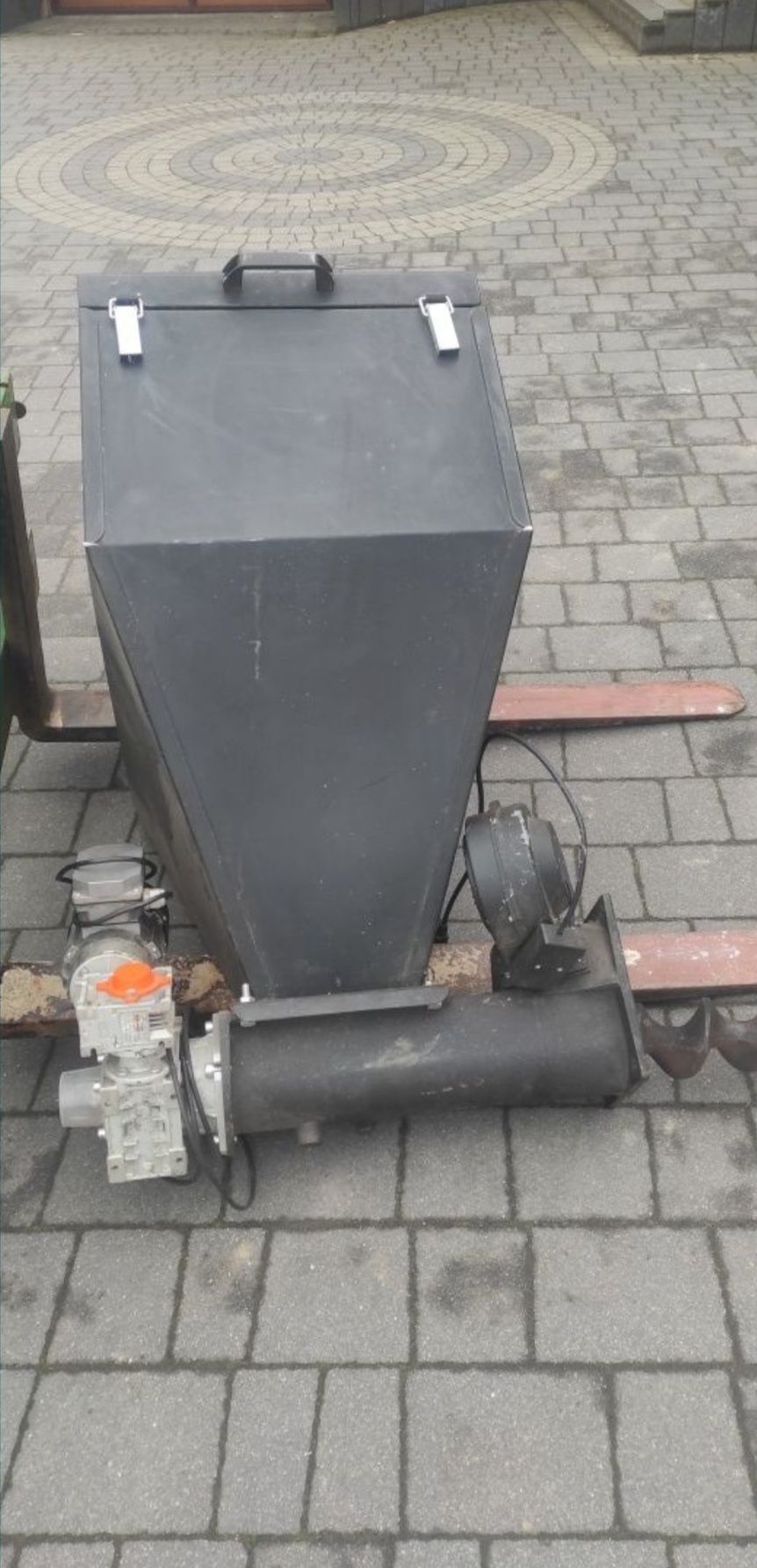 Podajnik na ekogroszek pieca co