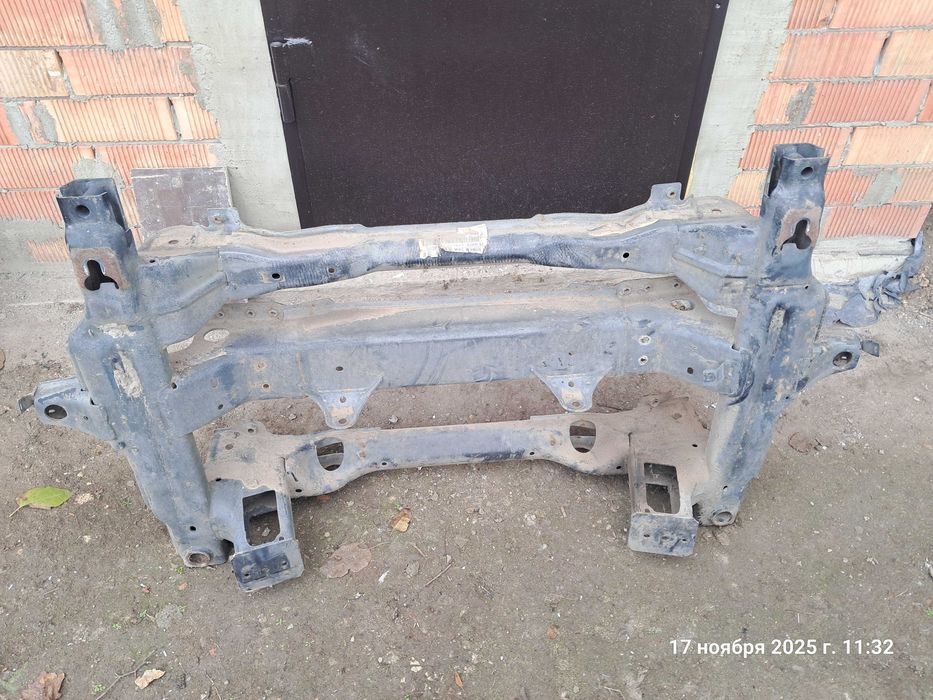 Підрамник(подрамник,рычяги) VW Крафтер