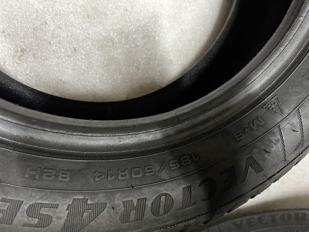 4x 185/60/14 82H GOODYEAR VECTOR 4SEASONS GEN-2 wielosezon