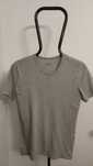 klasyczny szary,prosty t-shirt HUGO BOSS w super stanie