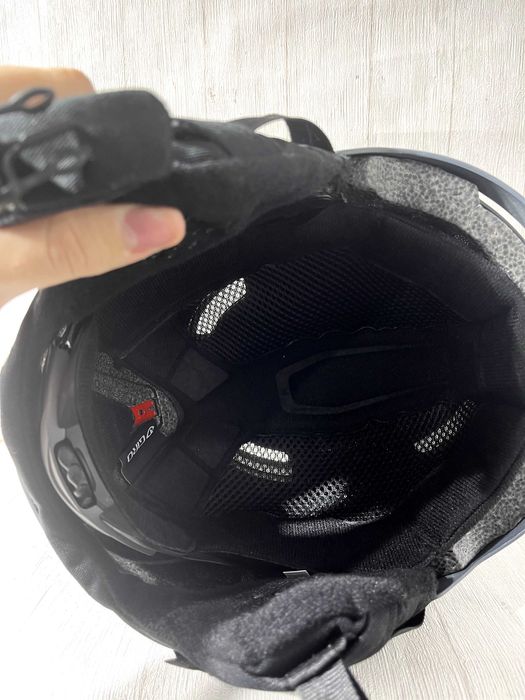 Powystawowy Kask Narciarski Giro Ledge r. M (55.5-59cm)