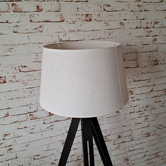 Lampa Podłogowa Stojąca Trójnóg