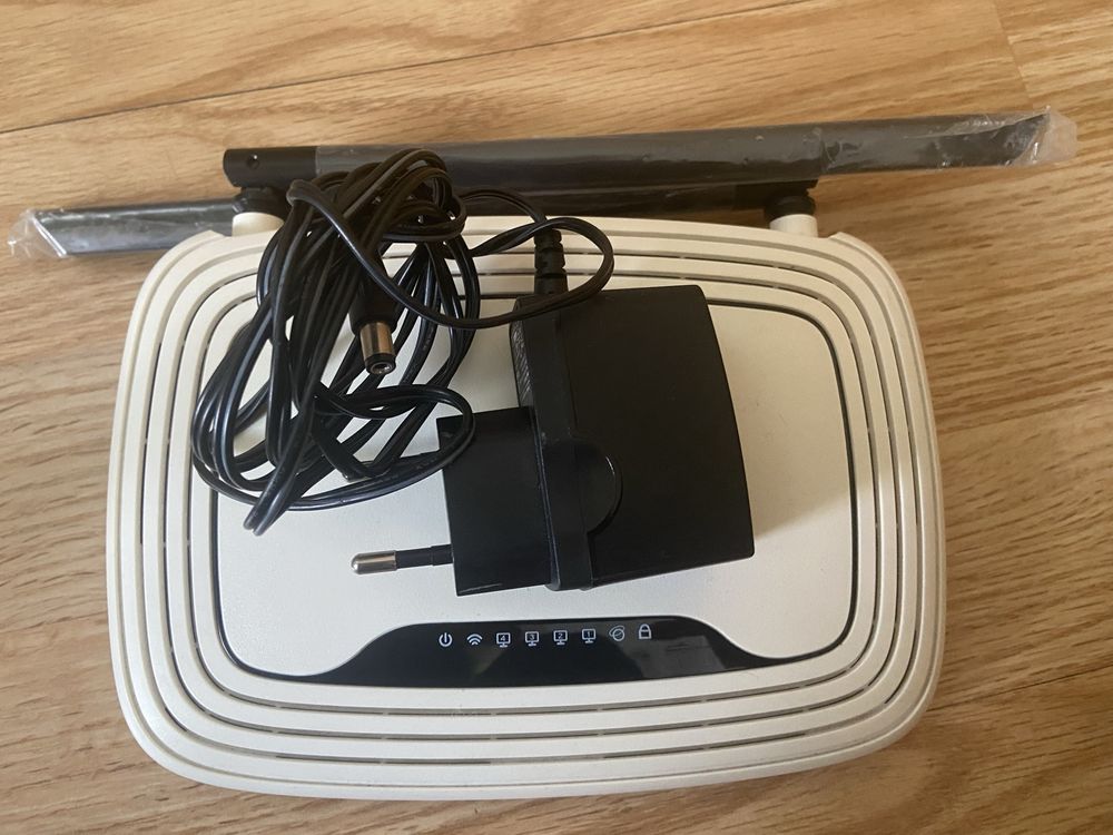 Роутер TP-LINK TL-WR841N