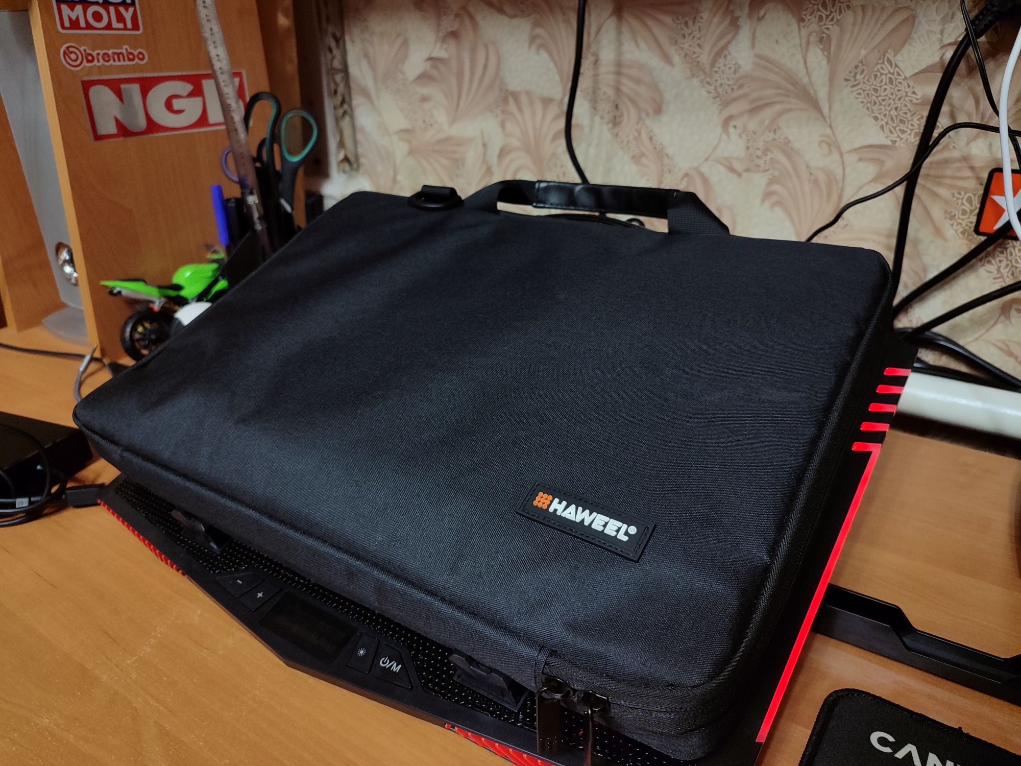 Ноутбук Acer Nitro 5 з новою сумкою,  підставкою та SSD