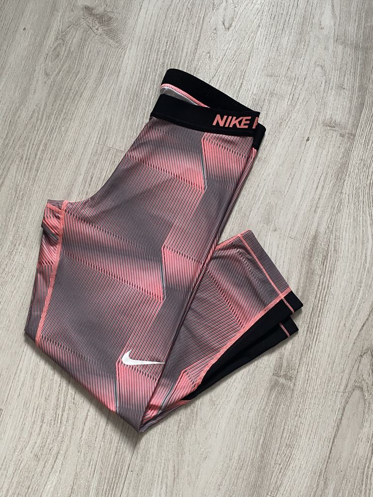 спортивні лосини nike