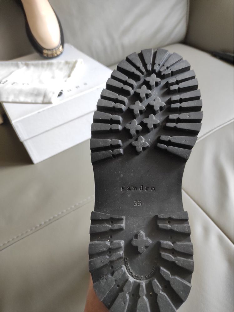 Продам челсі Sandro Paris