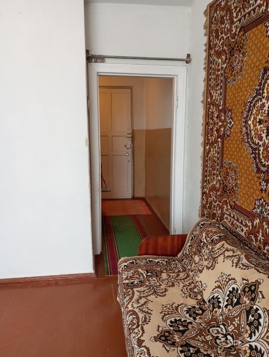 Центрі Піонера,червона лінія,продаж 2 кімнатної квартири,Сталінка.