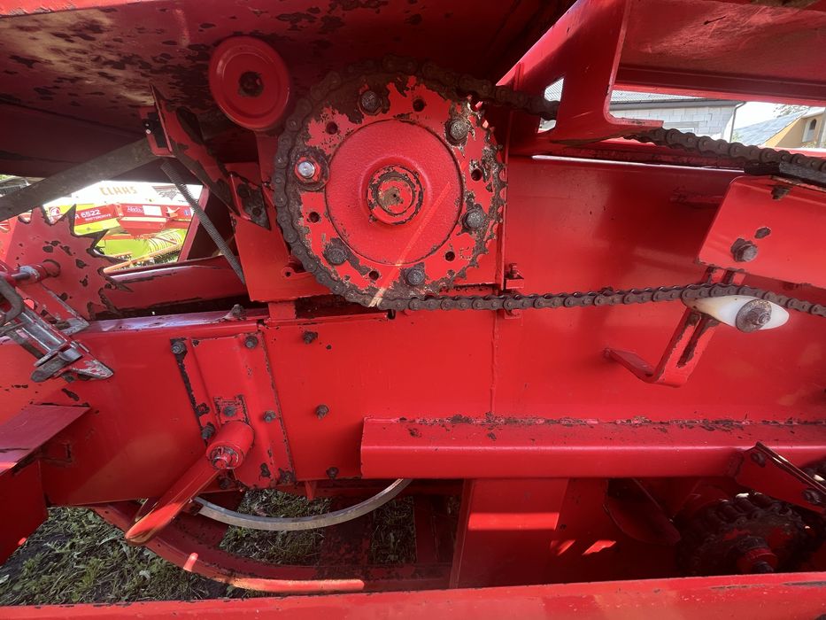 Прес подборщик Welger D2500