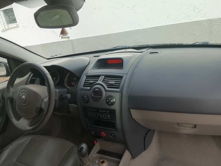 Vendo ou troco Renault Megane 05