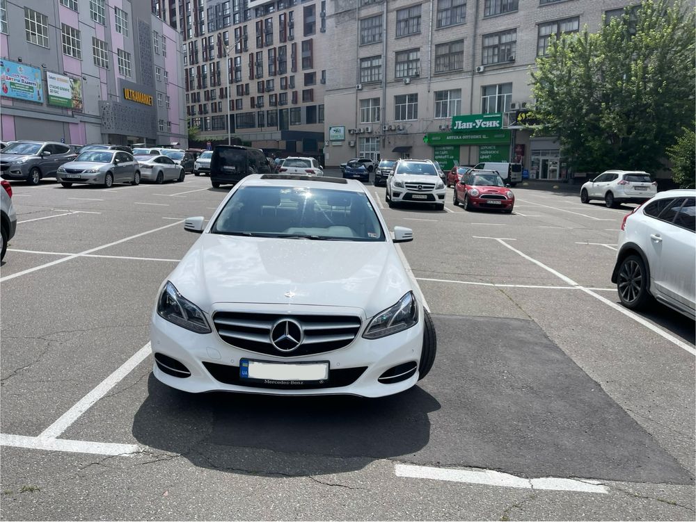 Mersedes-Benz E-Class 2015рік