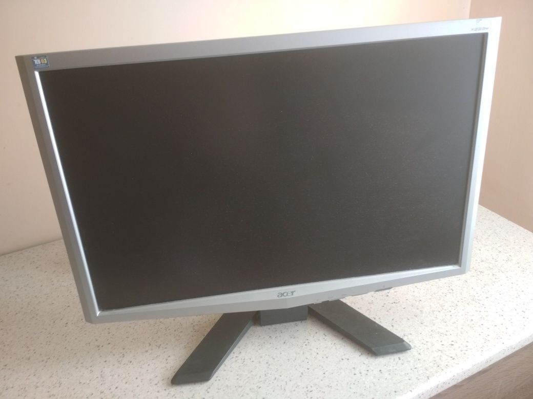 Продам монитор Acer.