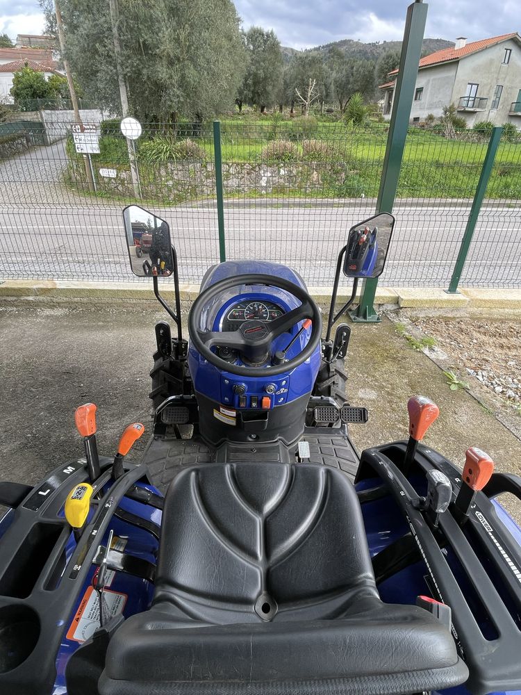 Trator Farmtrac FT26 Novo