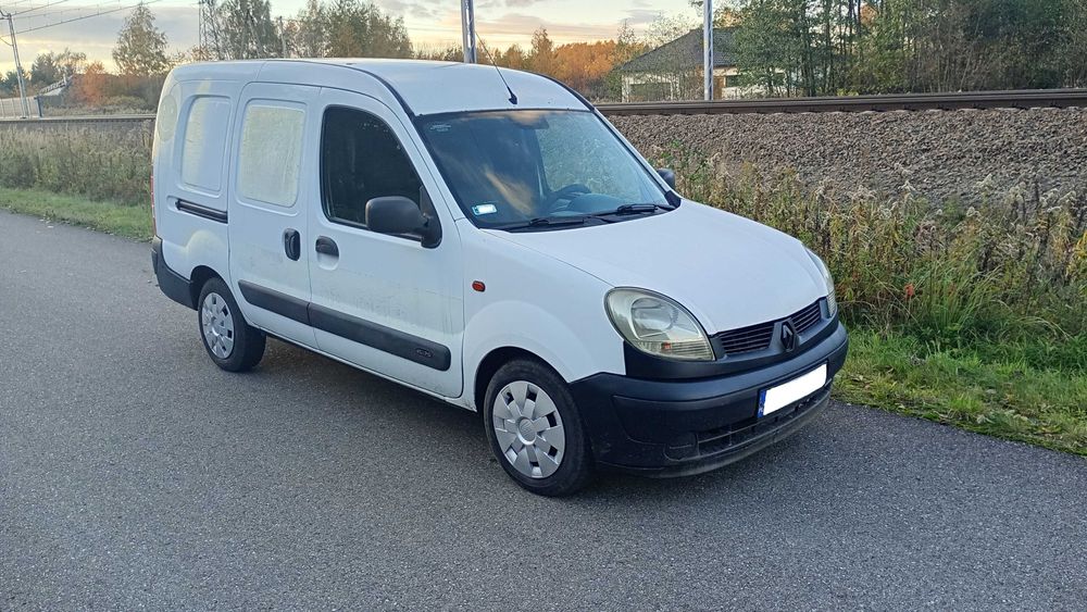 Renault Kangoo max długi long 2007 Rok 1.5 DCI Ładowność 675 kg