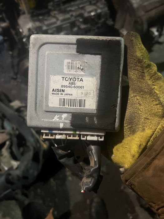 89540-60061 блок управління ABS Toyota Land Cruiser (HDJ90) 1998