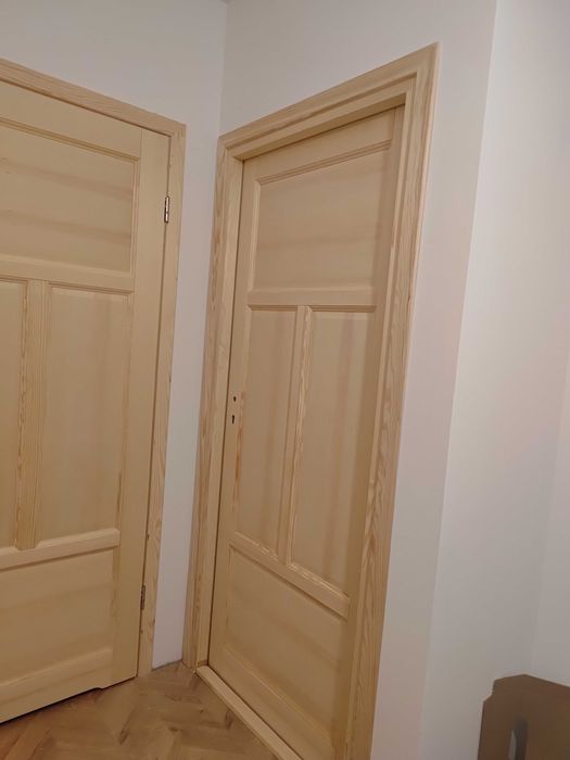 Drzwi drewniane wewnętrzne sosnowe