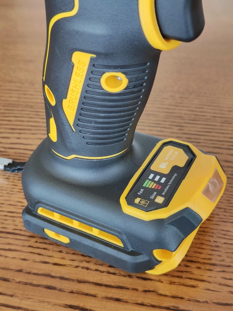 Шуруповерт DeWALT DCF850 18V (20V Max) імпакт