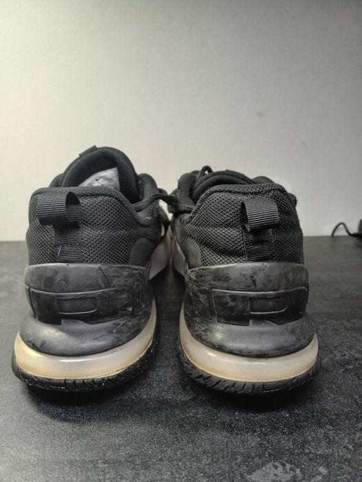 Продам кросівки Nike Air Max