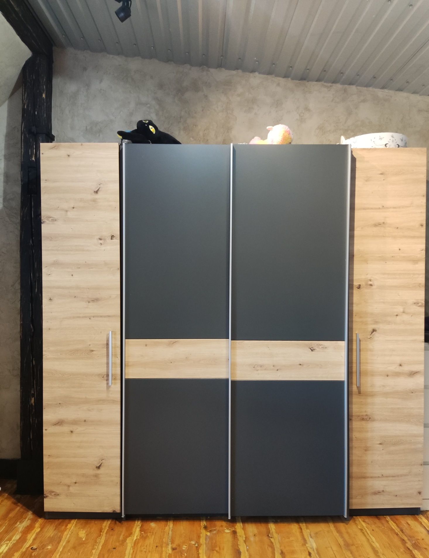 Szafa przesuwna Fabio 215 cm grafit/dąb artisan - Black Red White