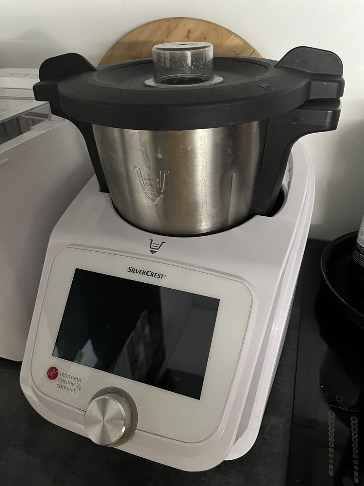 Robot kuchenny Monsieur Cuisine Connect