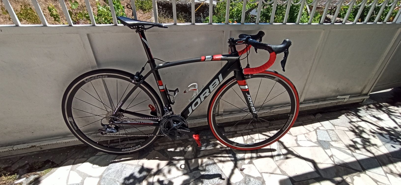 Vendo bicicleta Jorbi Ultimax em carbono