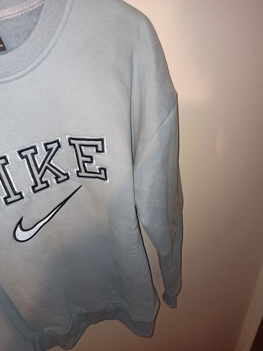 nike centerlogo vintage swoosh crewneck