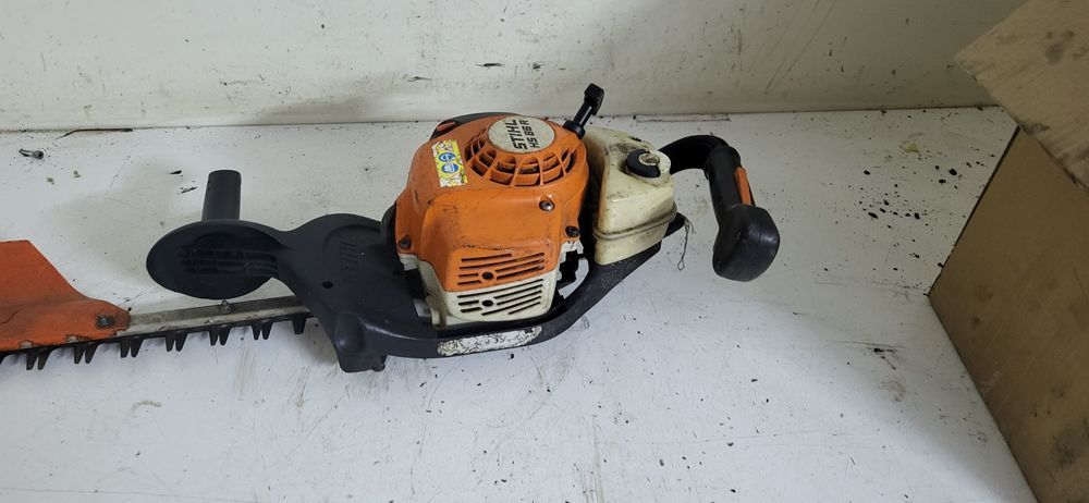 Spalinowe nozyce do żywopłotu stihl hs  86 r