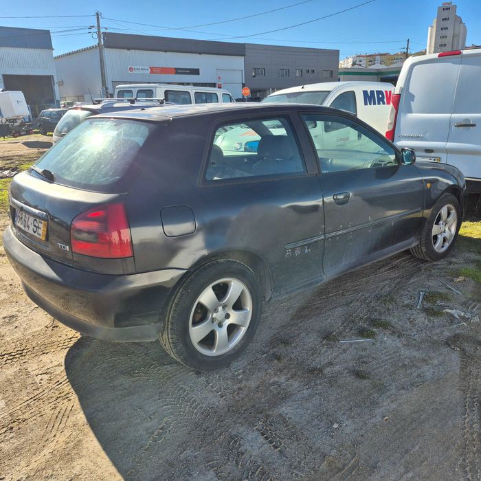 Audi a3 1.9 tdi 110cv VP 1999