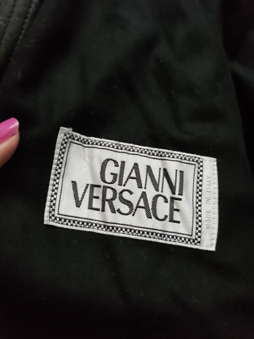 Ostania szansa Kurtka  skórzana Gianni Versace opis