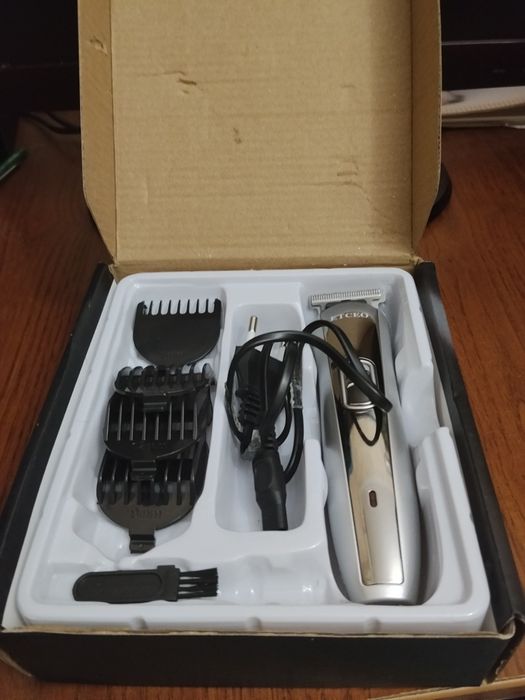 Перукарс. машинка беспроводная для стрижки волос тример Еtceo et-6829