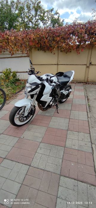 Продам мото СВ1000R
