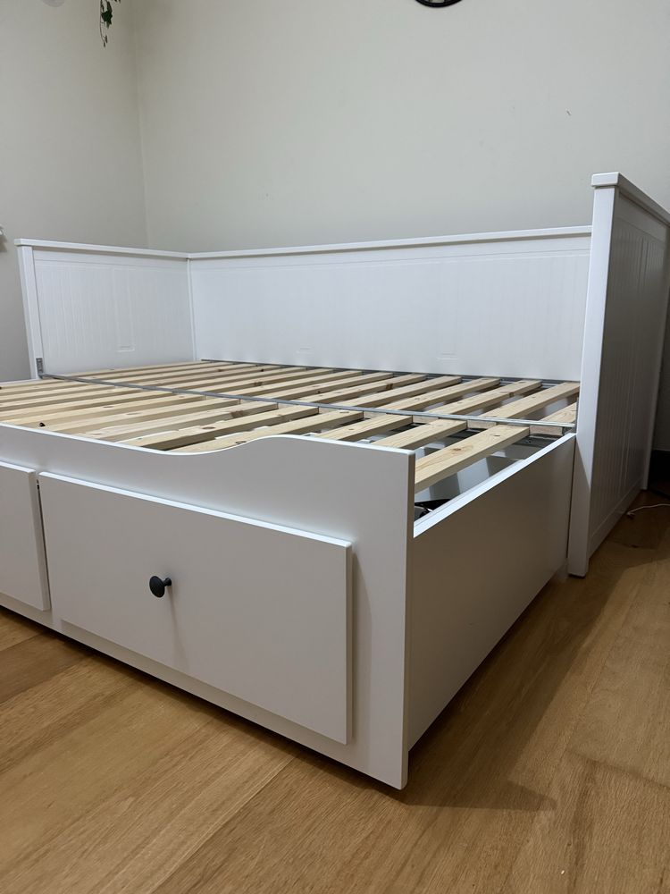Cama HEMNES do IKEA estado: nova