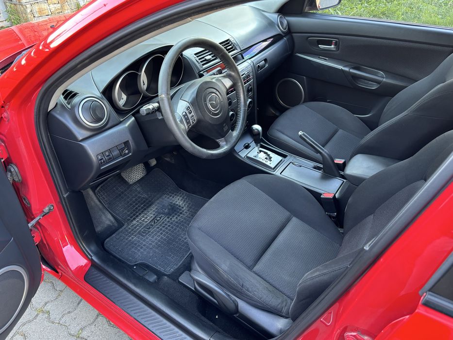 Mazda 3     1.6 газ/бензин
