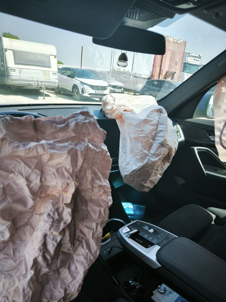 BMW X1 xdrive30e pack M sinistrado