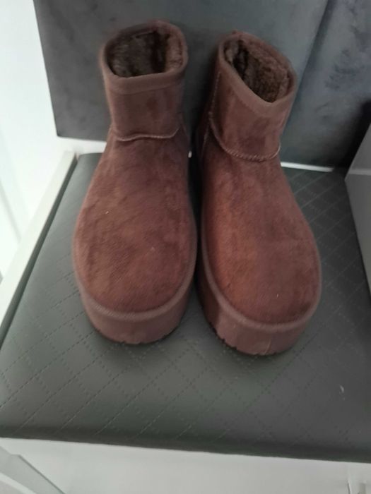 Czekoladowe śniegowce UGG